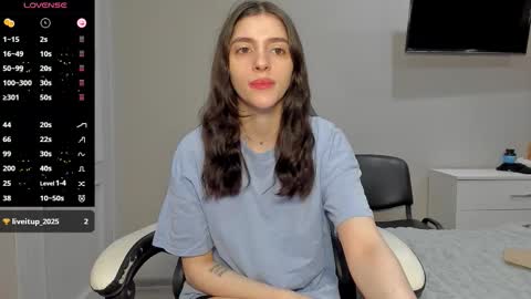 Snapshot of broosnica1 chatting on December 1, 9:25 am broosnica1 online show from December 1, 9:25 am