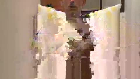 Snapshot of broski754970 chatting on November 1, 11:51 pm broski754970 online show from November 1, 11:51 pm