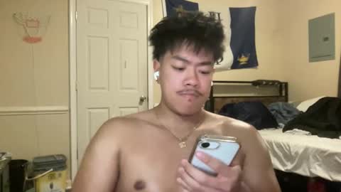 bronoslide online show from April 23, 4:35 am