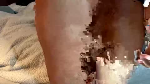 brownbootie1 online show from March 2, 9:43 pm