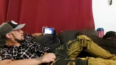 brownboyt online show from September 24, 7:23 am