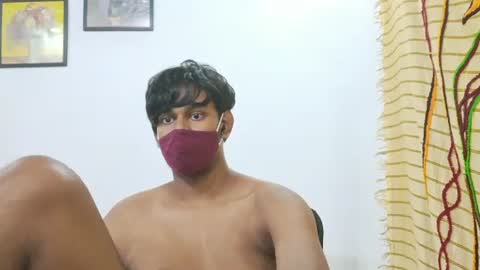 brownguy2505 online show from September 18, 9:39 pm