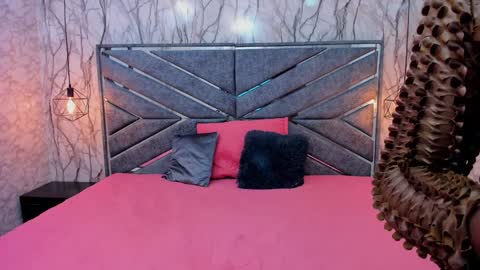 Sara  online show from December 16, 1:10 am