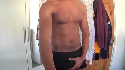 Snapshot of brownprince_260 chatting on March 15, 10:10 am brownprince_260 online show from March 15, 10:10 am