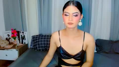 Roberta  GODDESS OF PLEASURE AND SEXUALDESIRE   online show from September 11, 5:29 am