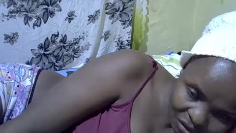 Snapshot of brownsexy_baby chatting on October 2, 7:10 pm brownsexy_baby online show from October 2, 7:10 pm