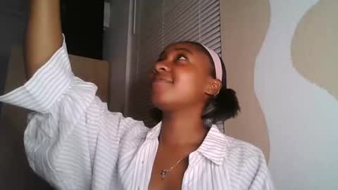 Brownsuagrcutie online show from October 27, 12:04 am