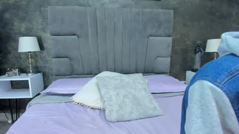 Bruce Hans online show from April 19, 11:31 am