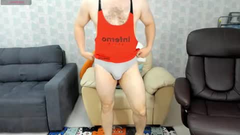 Snapshot of bruce_wayne94 chatting on August 6, 11:34 am Bruce Wayne94 online show from August 6, 11:34 am