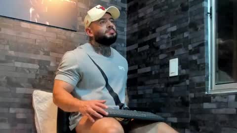 brucedallas online show from April 24, 3:31 am