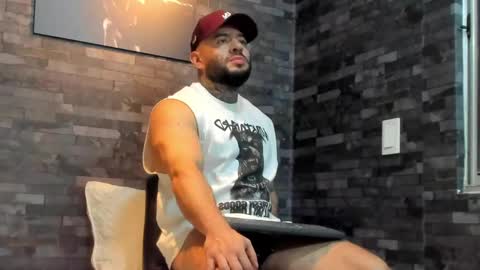brucedallas online show from May 15, 11:01 pm