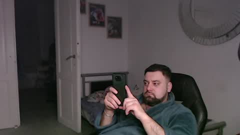 Bruce online show from December 18, 8:47 pm