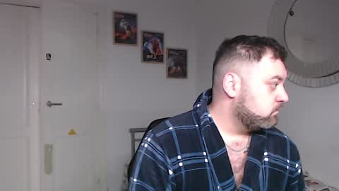 Bruce online show from February 3, 7:29 am