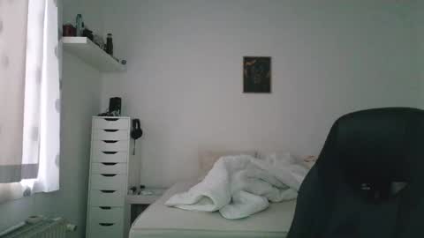 Bruce online show from February 14, 8:00 am