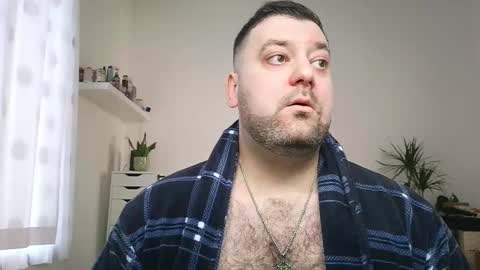 Bruce online show from March 22, 8:23 pm