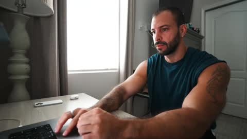 onlyfans BRUCESTRYKER online show from September 12, 2:17 pm