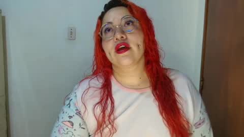 Snapshot of bruja__scarlata chatting on June 2, 2:02 am i am danny online show from June 2, 2:02 am