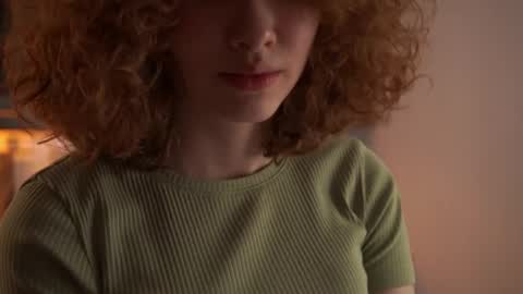 Snapshot of brunaeveritt chatting on April 18, 7:07 pm Tess online show from April 18, 7:07 pm