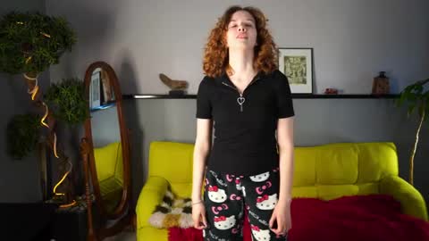 Snapshot of brunaeveritt chatting on May 11, 1:50 pm Tess online show from May 11, 1:50 pm