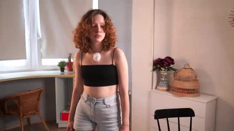 Snapshot of brunaeveritt chatting on May 15, 2:13 pm Tess online show from May 15, 2:13 pm