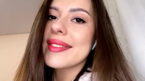 Snapshot of brunalamarra chatting on October 15, 7:36 pm Lina online show from October 15, 7:36 pm