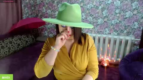 Julia online show from May 3, 9:10 pm