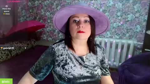 Snapshot of brunette7786 chatting on June 12, 10:30 pm Julia online show from June 12, 10:30 pm