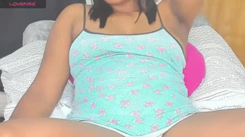 mariana online show from June 10, 11:24 pm