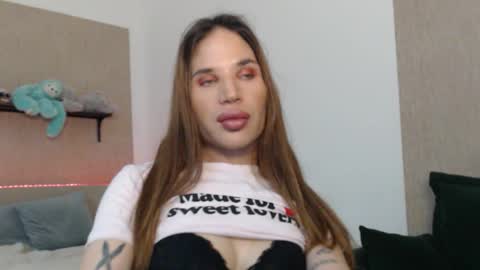 Luna online show from January 9, 5:26 pm