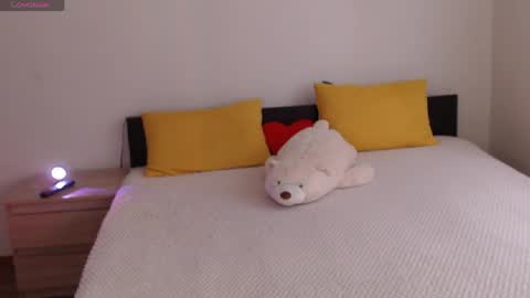 Ellis online show from April 25, 10:18 am