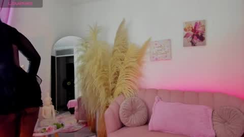 Brenda online show from June 6, 8:08 am