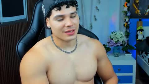 Snapshot of bruno_coleman chatting on April 19, 8:13 am Bruno coleman online show from April 19, 8:13 am