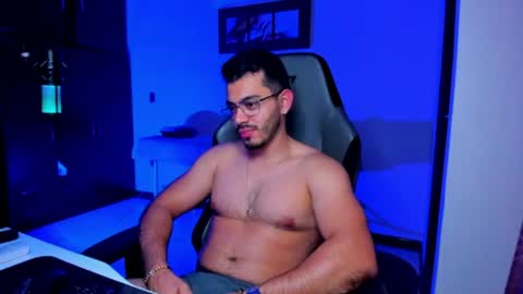Snapshot of bruno_diaz31 chatting on June 15, 6:48 am Bruno online show from June 15, 6:48 am