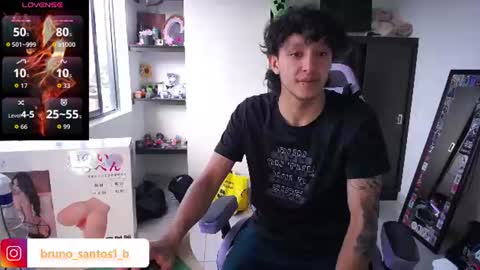 Snapshot of bruno_santos1 chatting on June 9, 11:33 am Bruno online show from June 9, 11:33 am