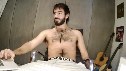 Snapshot of brunobaibe chatting on January 10, 5:13 pm brunobaibe online show from January 10, 5:13 pm