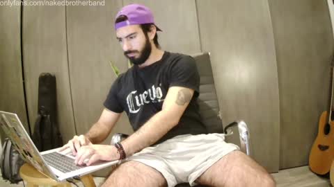 Snapshot of brunobaibe chatting on January 28, 11:07 pm brunobaibe online show from January 28, 11:07 pm