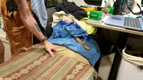 Steve... aka SkinnieDippin aka TimberTramp online show from April 10, 5:45 am