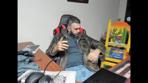 BRUTALMASTER1983 online show from January 8, 7:13 pm