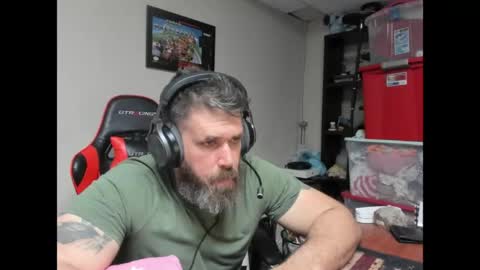 Snapshot of brutalmaster1983 chatting on May 3, 5:24 am BRUTALMASTER1983 online show from May 3, 5:24 am