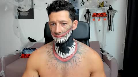 Brutus K online show from October 31, 8:43 pm