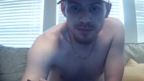 Snapshot of brxdd88 chatting on May 9, 7:30 pm BRADDY online show from May 9, 7:30 pm