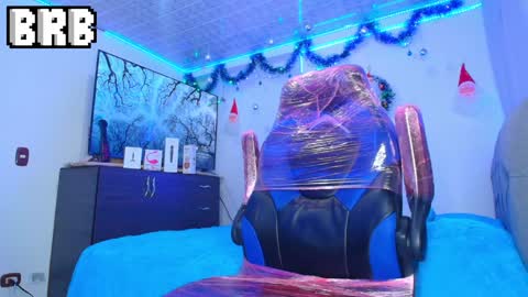 BRYAM INDEPENDENT MODEL online show from December 9, 6:55 am