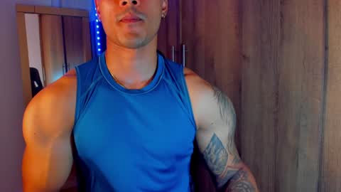 Snapshot of bryan_boy_ chatting on December 8, 12:29 am bryan online show from December 8, 12:29 am