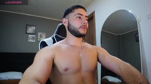 Snapshot of bryan_oficials chatting on December 26, 3:38 am bryan_oficials online show from December 26, 3:38 am