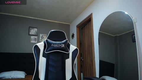 Snapshot of bryan_oficials chatting on December 26, 6:41 am bryan_oficials online show from December 26, 6:41 am