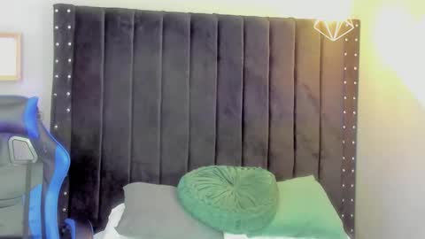 Bryan online show from December 22, 11:18 am