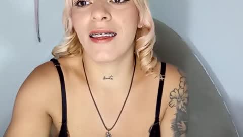 bryanny760719 online show from October 9, 2:37 pm