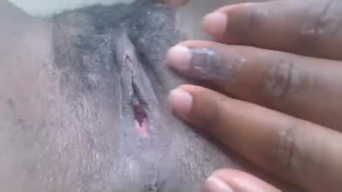 Snapshot of brynzoe chatting on November 25, 4:34 am Brownie online show from November 25, 4:34 am