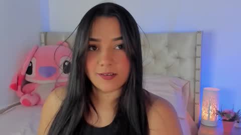 Snapshot of bryonny_ chatting on December 13, 7:53 pm Carly online show from December 13, 7:53 pm