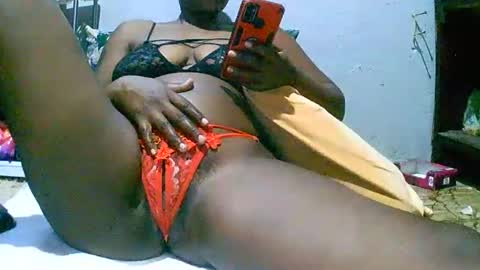 dee online show from February 17, 3:20 pm